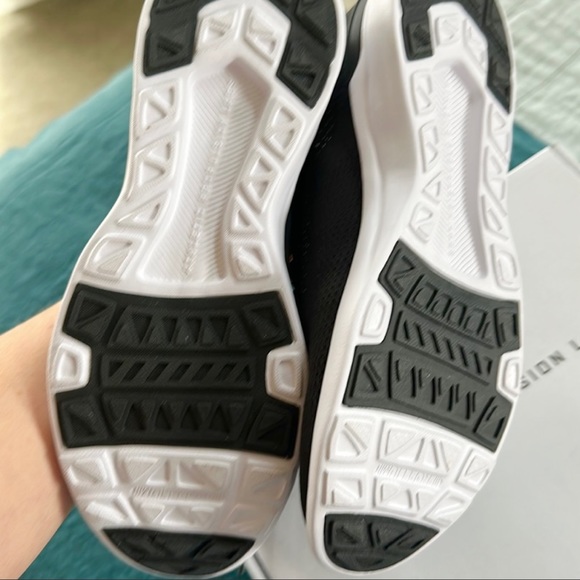 APL (Athletic Propulsion Lab) Breeze Mesh Black White Sneakers Running Shoes NEW - Picture 4 of 7